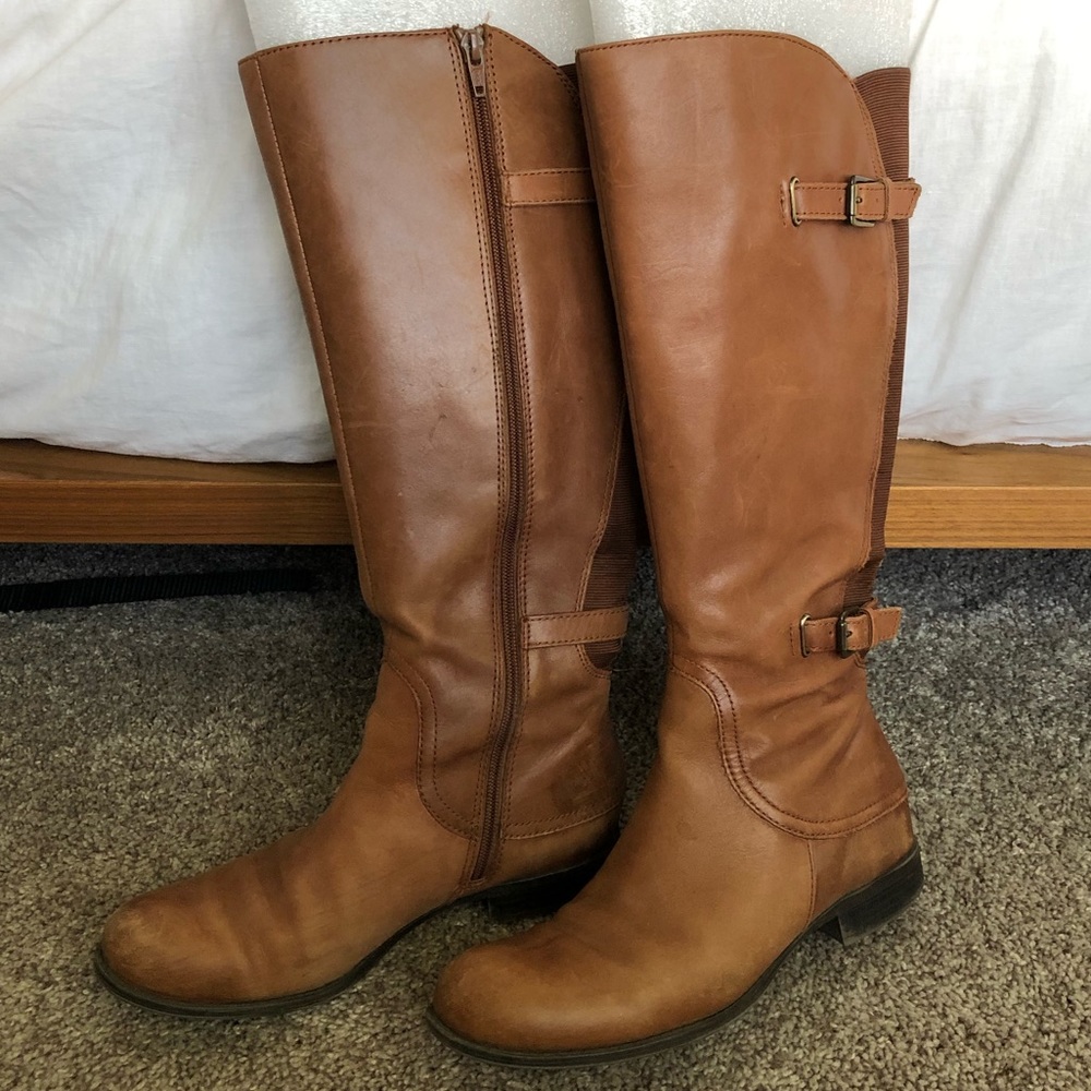 Naturalizer brown boots (size 7.5)